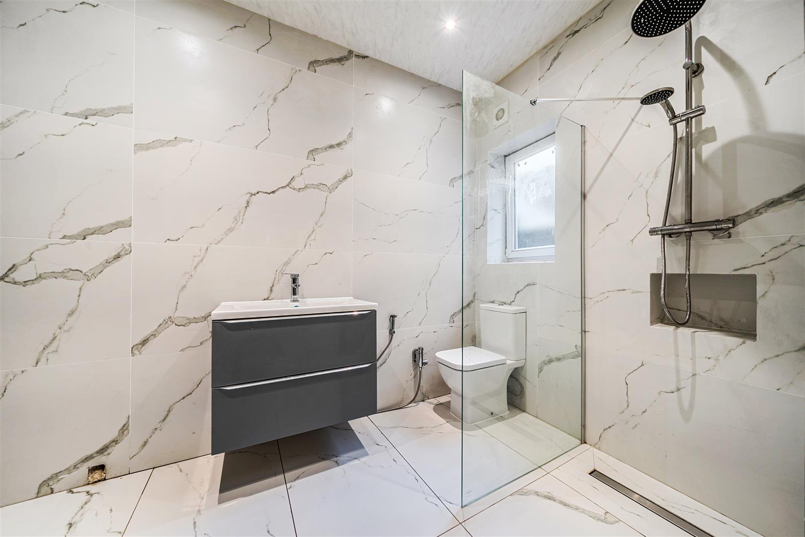 King Edward's Road, Swansea, SA1 4LU